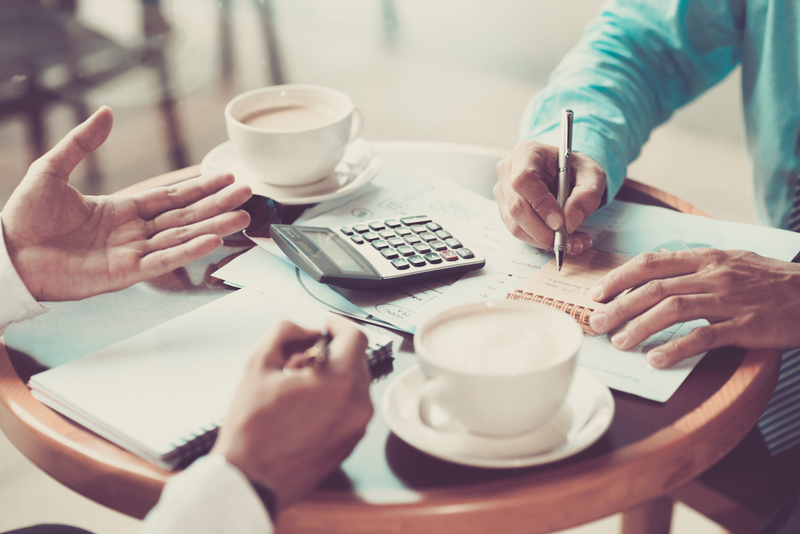 COMO USAR O COST MODELING PARA NEGOCIAR MELHOR COM OS FORNECEDORES