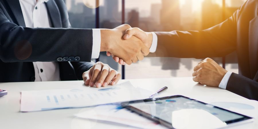 Renegociação de contratos com cláusulas de proteção tributária: como lidar com o fim dos incentivos fiscais